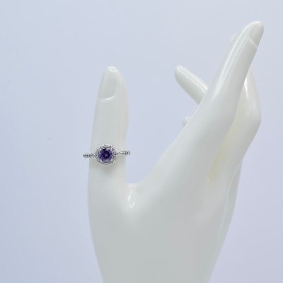 NWOT Fragrant Jewels Purple Round Cut Multi-Stone Halo Ring Size 8 US - Picture 3 of 5